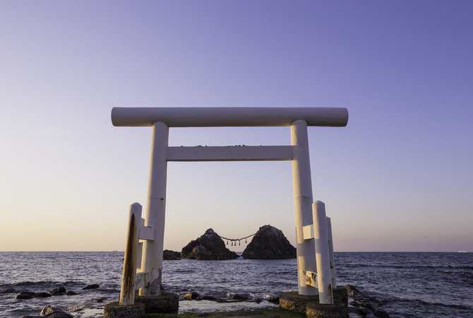 夫婦巖（福岡）