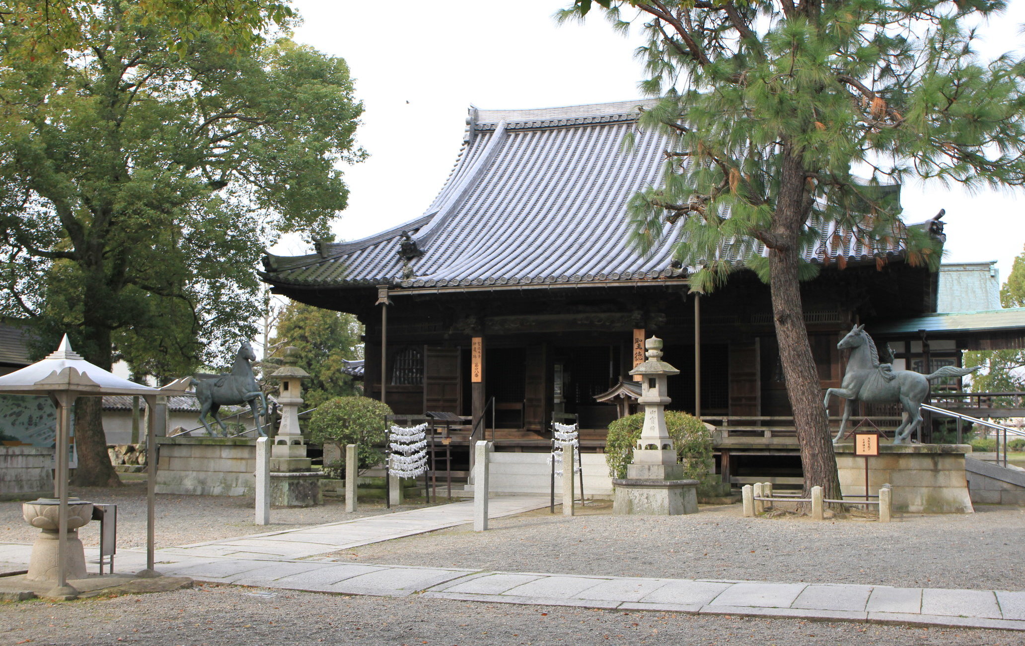 斑鳩寺