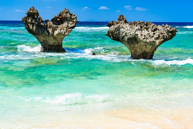 古宇利島心形巖