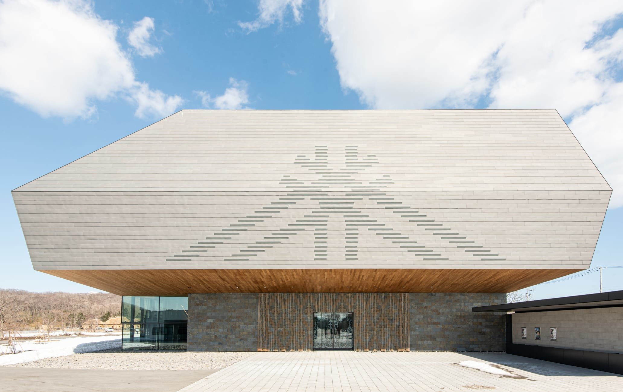 國立阿伊努民族博物館及國立民族共生公園（UPOPOY）