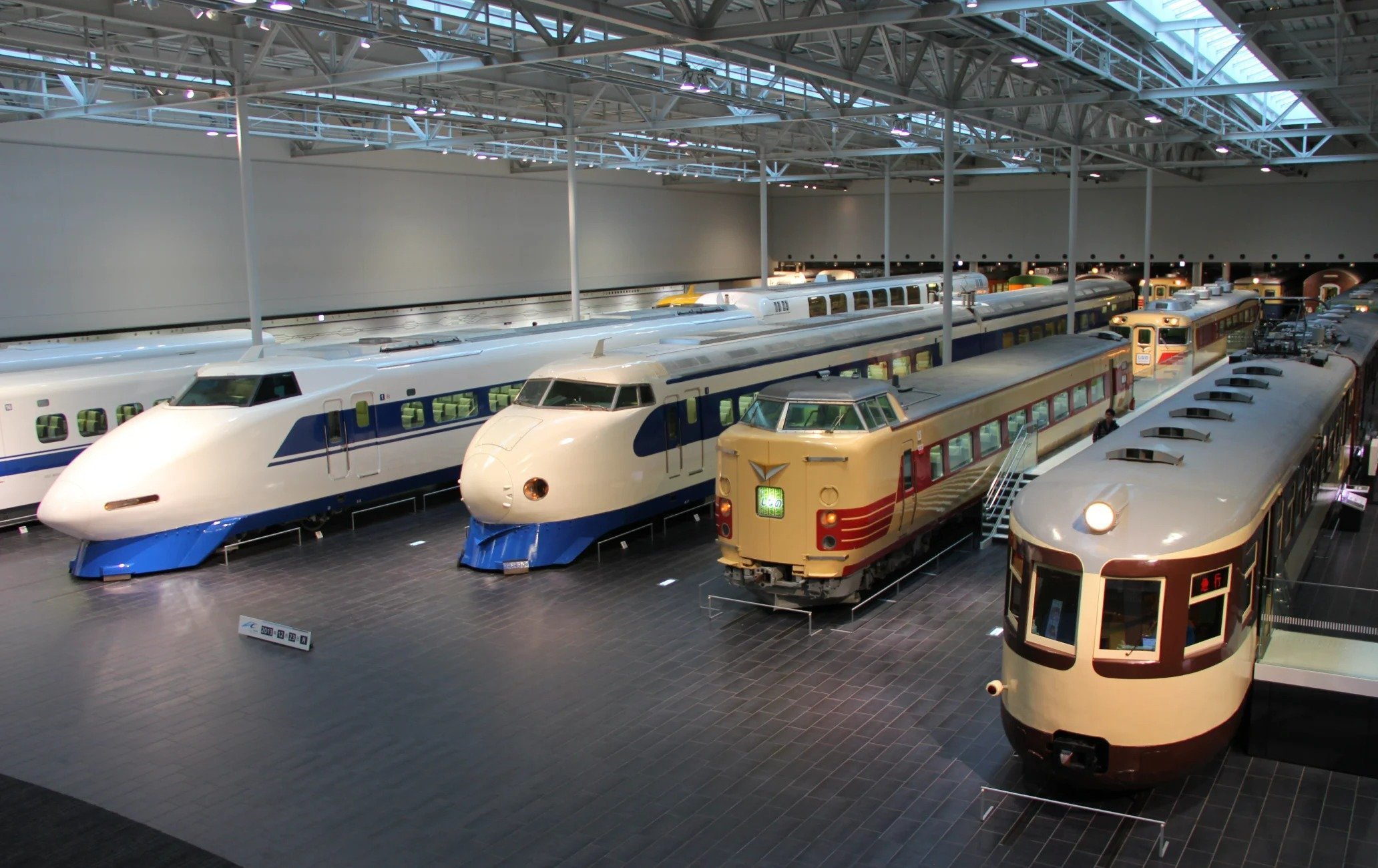 磁浮·鐵道館