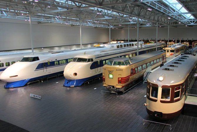 磁浮·鐵道館
