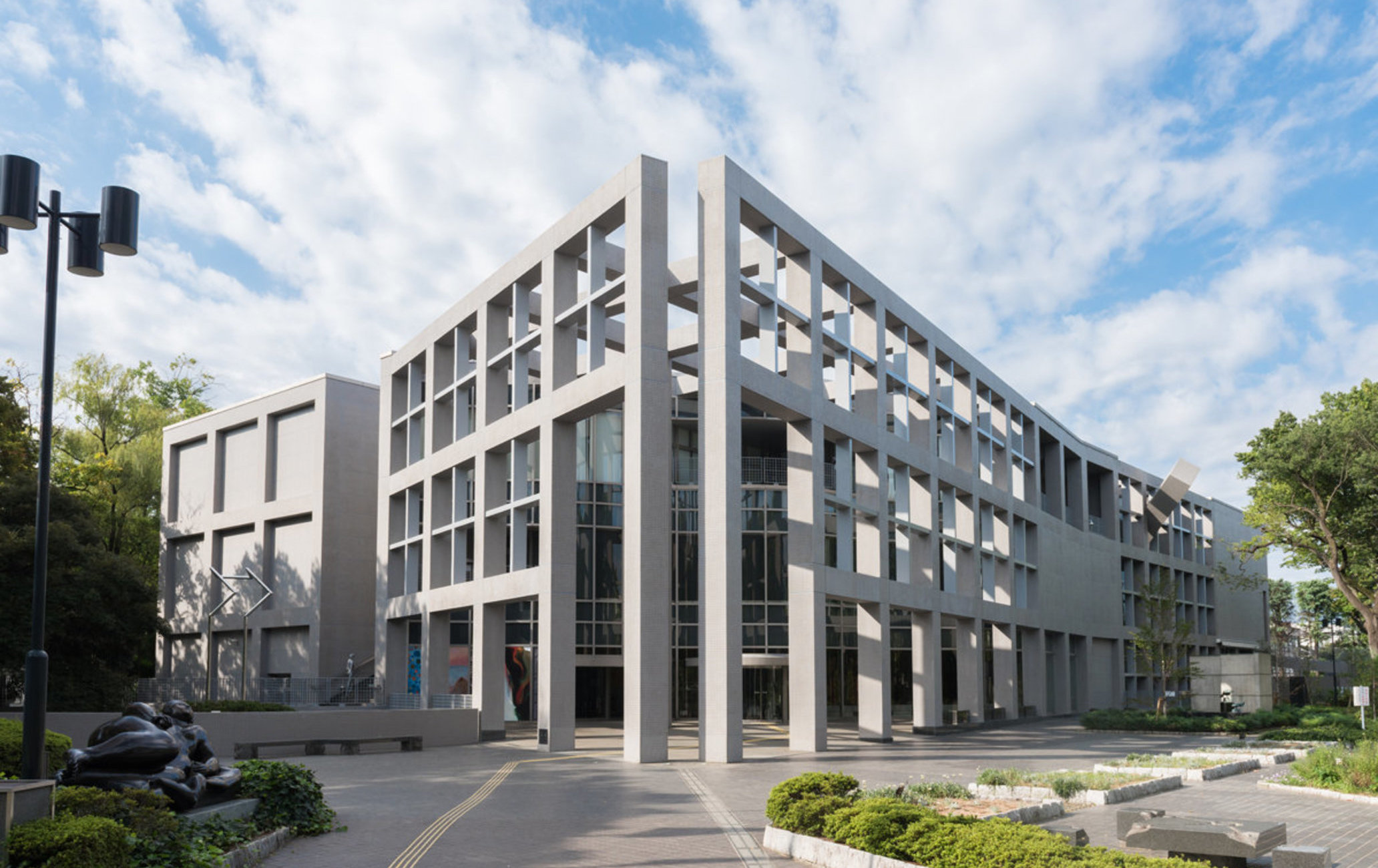 埼玉縣立近代美術館