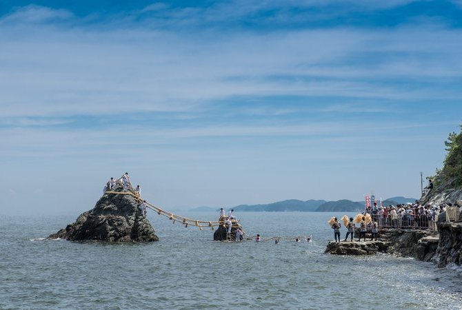 夫婦巖（三重）