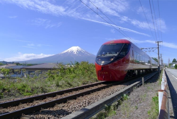 富士山景觀特急列車（富士電氣鐵道）