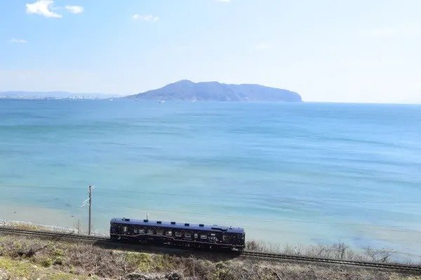 悠閑海峽號（道南漁火鐵道）