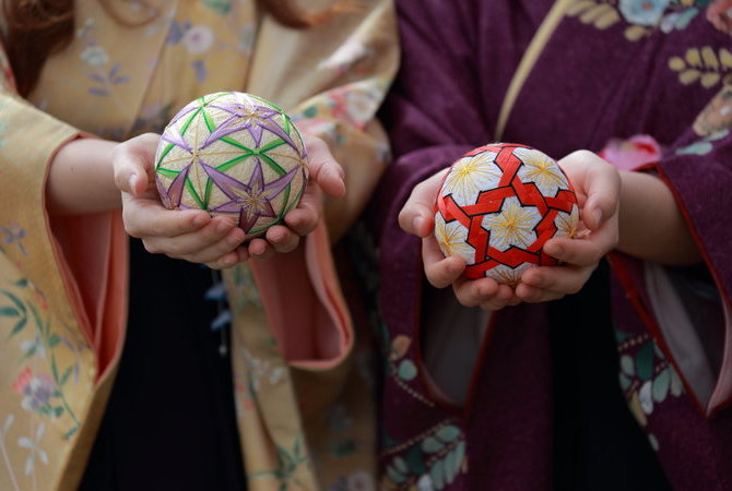 探索日本傳統工藝之美：手鞠球、寄木細工和越前打制刀具