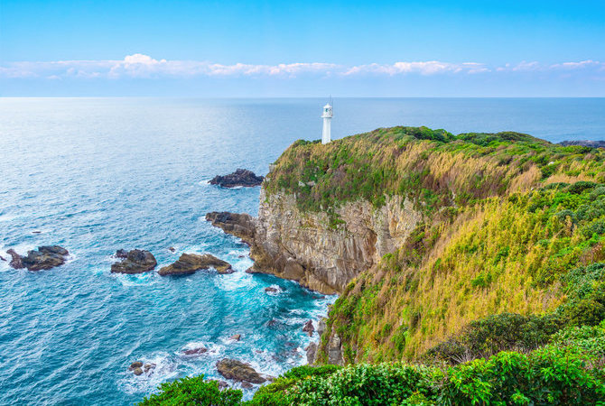 飽覽愛媛縣和高知縣令人驚嘆的景觀，探索兩縣的自然歷史　　　　　　　　　　　　　　　　　　　　　　　　　　　　　　如果您熱愛大自然、喜歡探險，足折宇和海國立公園將會給您帶來一段精彩難忘的旅程。
